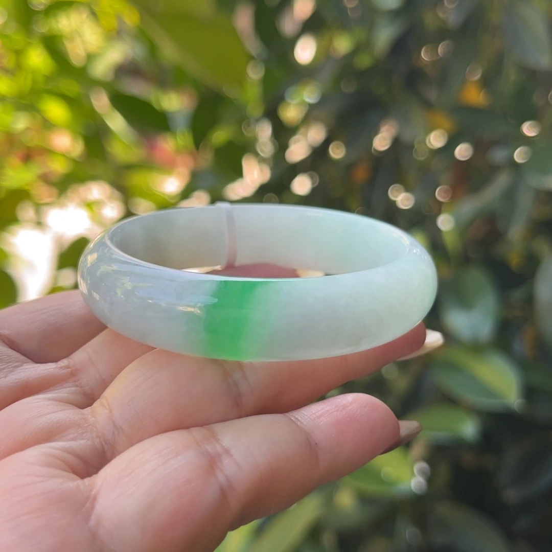 翡翠未镶嵌手镯54.5贵妃