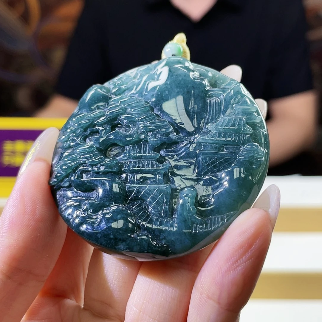 翡翠未镶嵌颈饰挂件