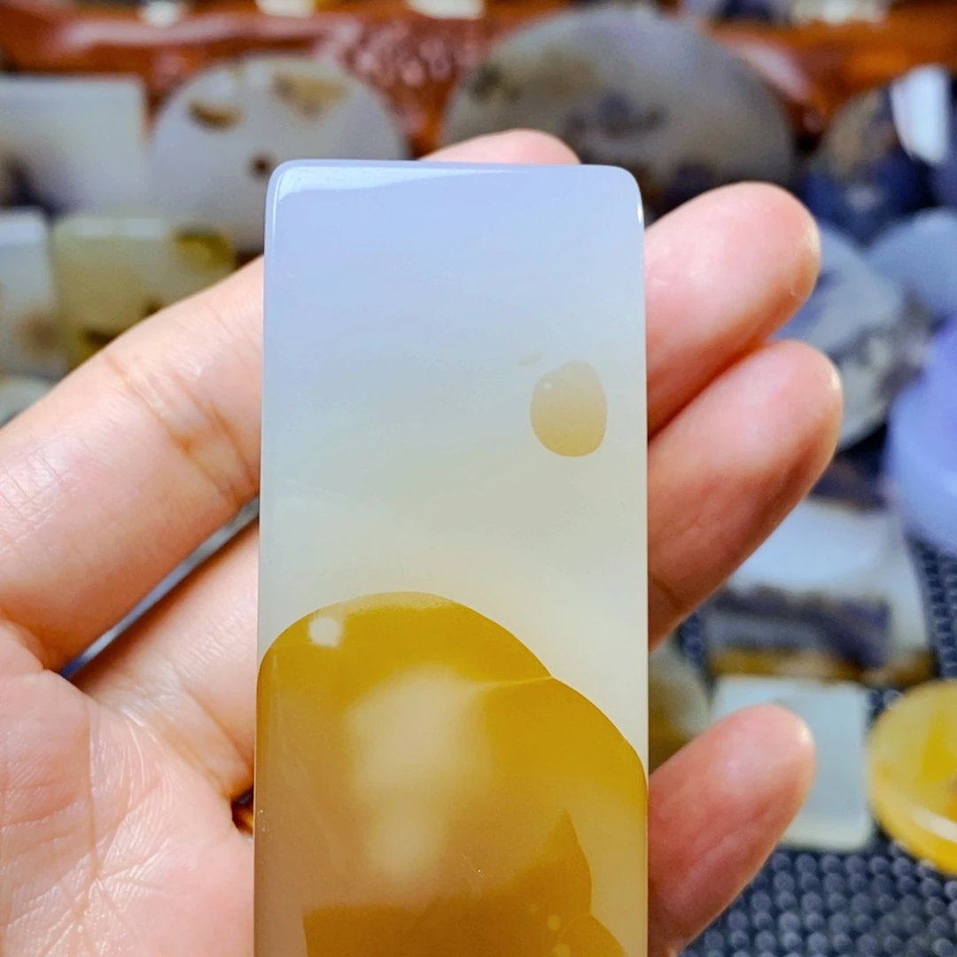 玛瑙/玉髓未镶嵌珠宝奇石