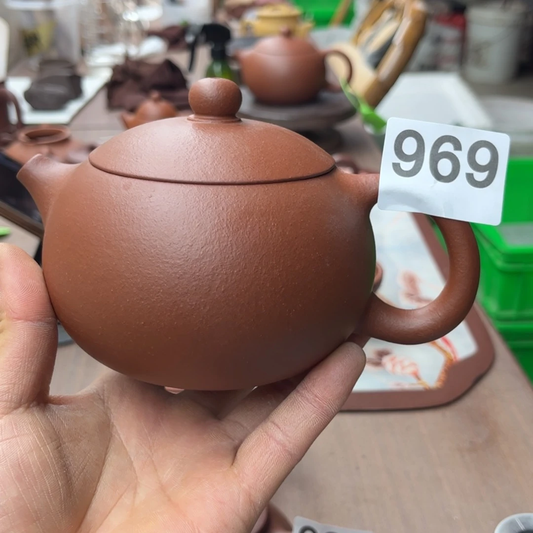 紫砂茶壶降坡泥西施400左右瑕疵