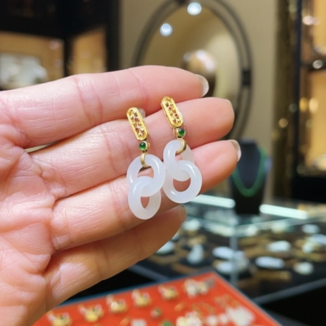 【闪购商品】南红玛瑙耳饰18K金镶嵌环环相扣