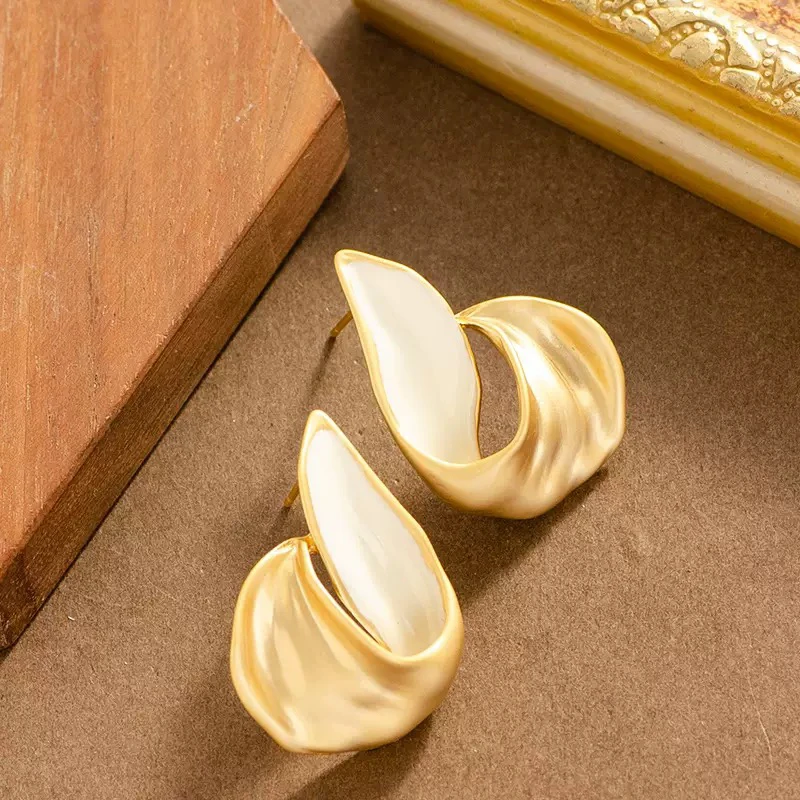 铜合金耳饰 精品/不规则烤漆滴油耳钉高级感气质优雅银针耳饰新款