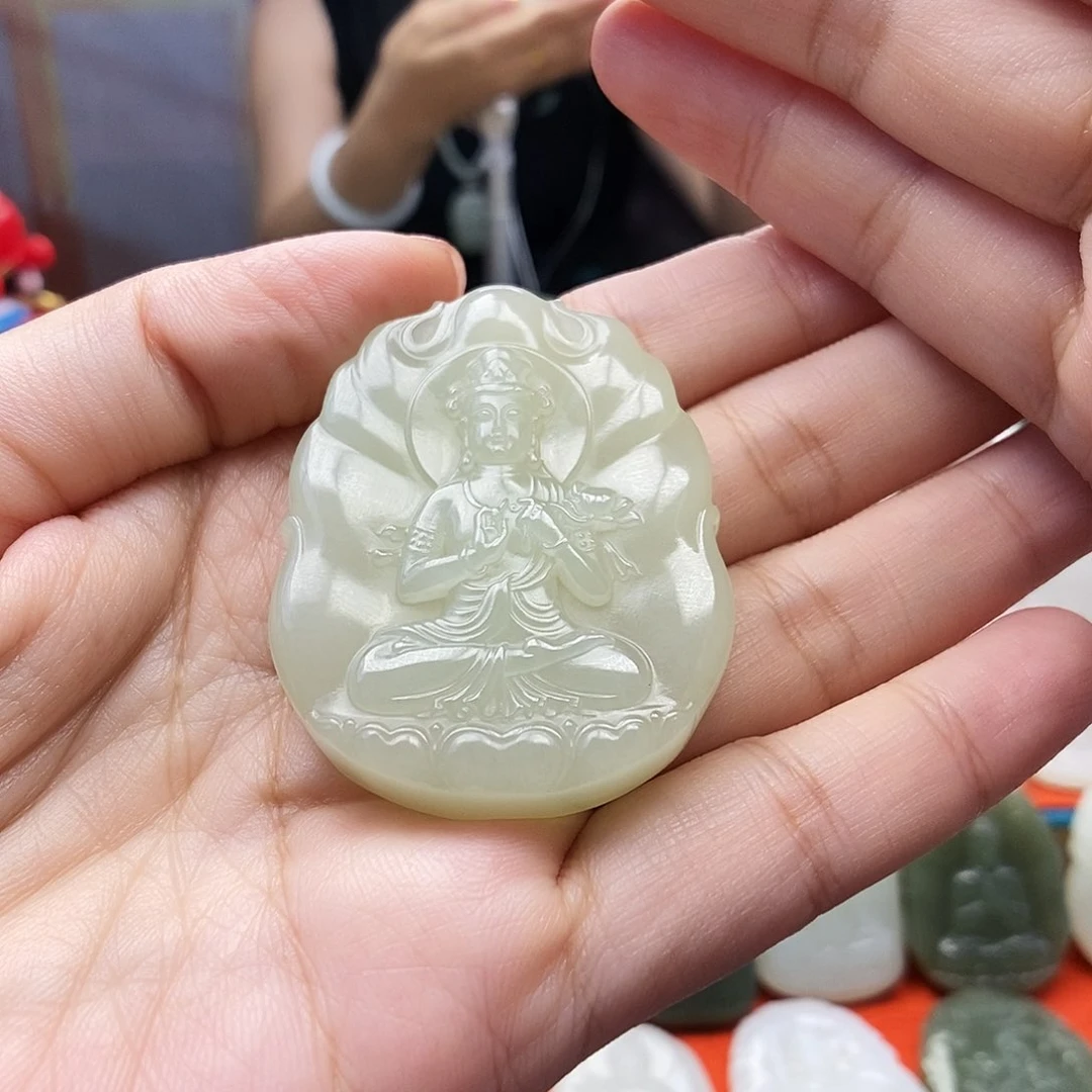 颈饰未镶嵌和田玉搁**?