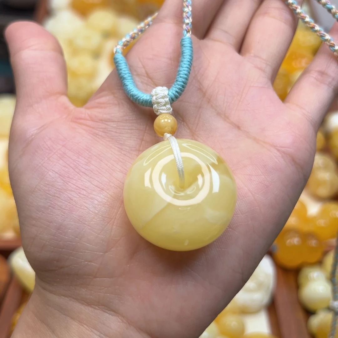 未镶嵌颈饰琥珀蜜蜡