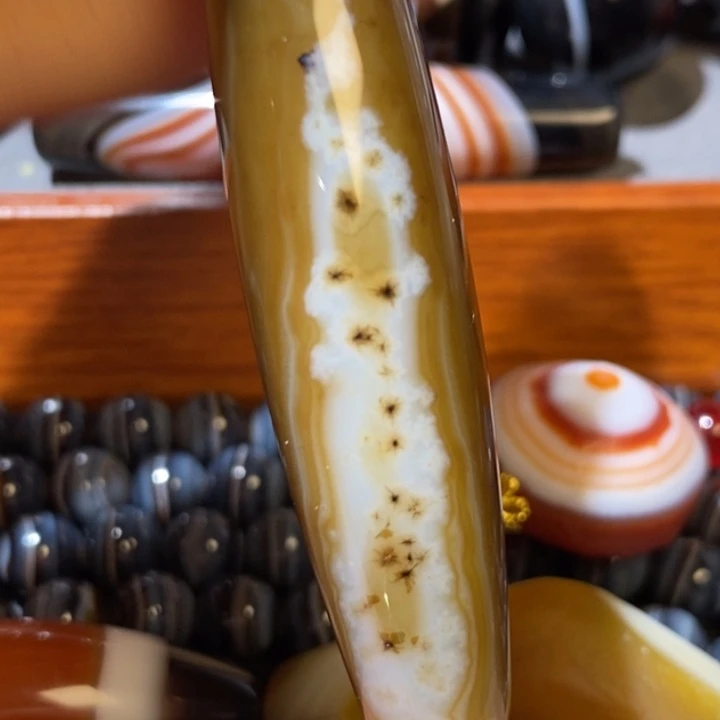 未镶嵌颈饰玛瑙/玉髓
