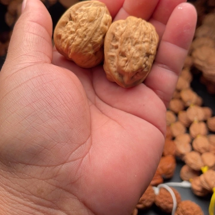 文玩核桃吊坠释*?3京西