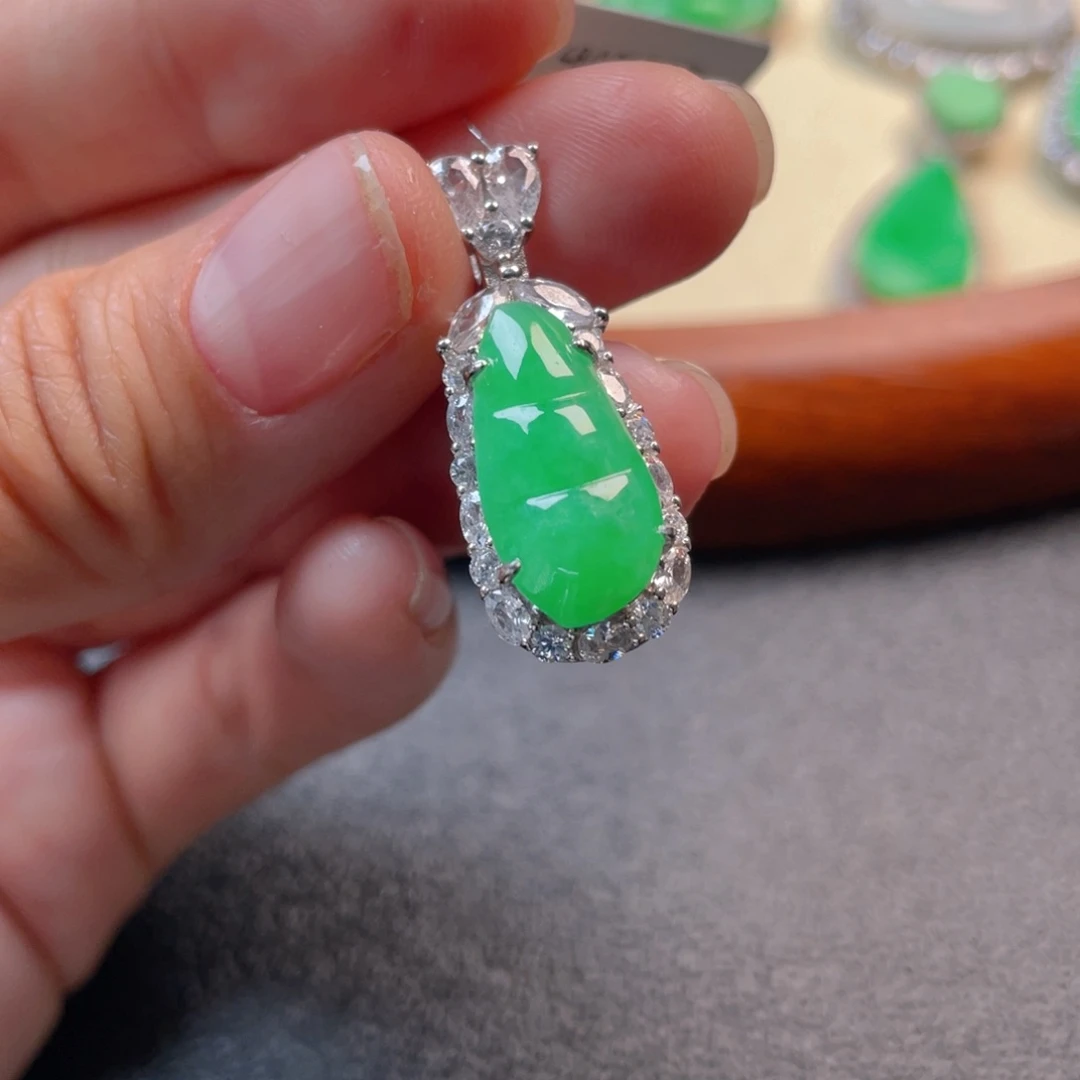 翡翠吊坠(不含链)银S925镶嵌