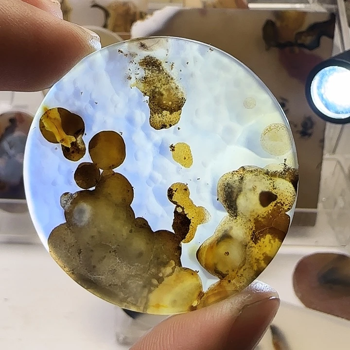 玛瑙/玉髓未镶嵌珠宝奇石