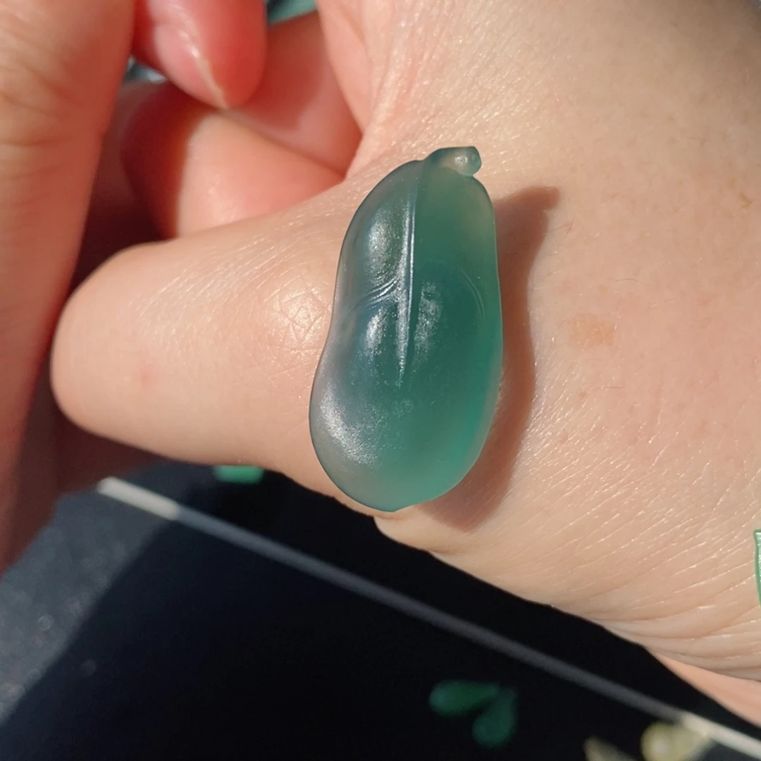 定制翡翠未镶嵌树叶