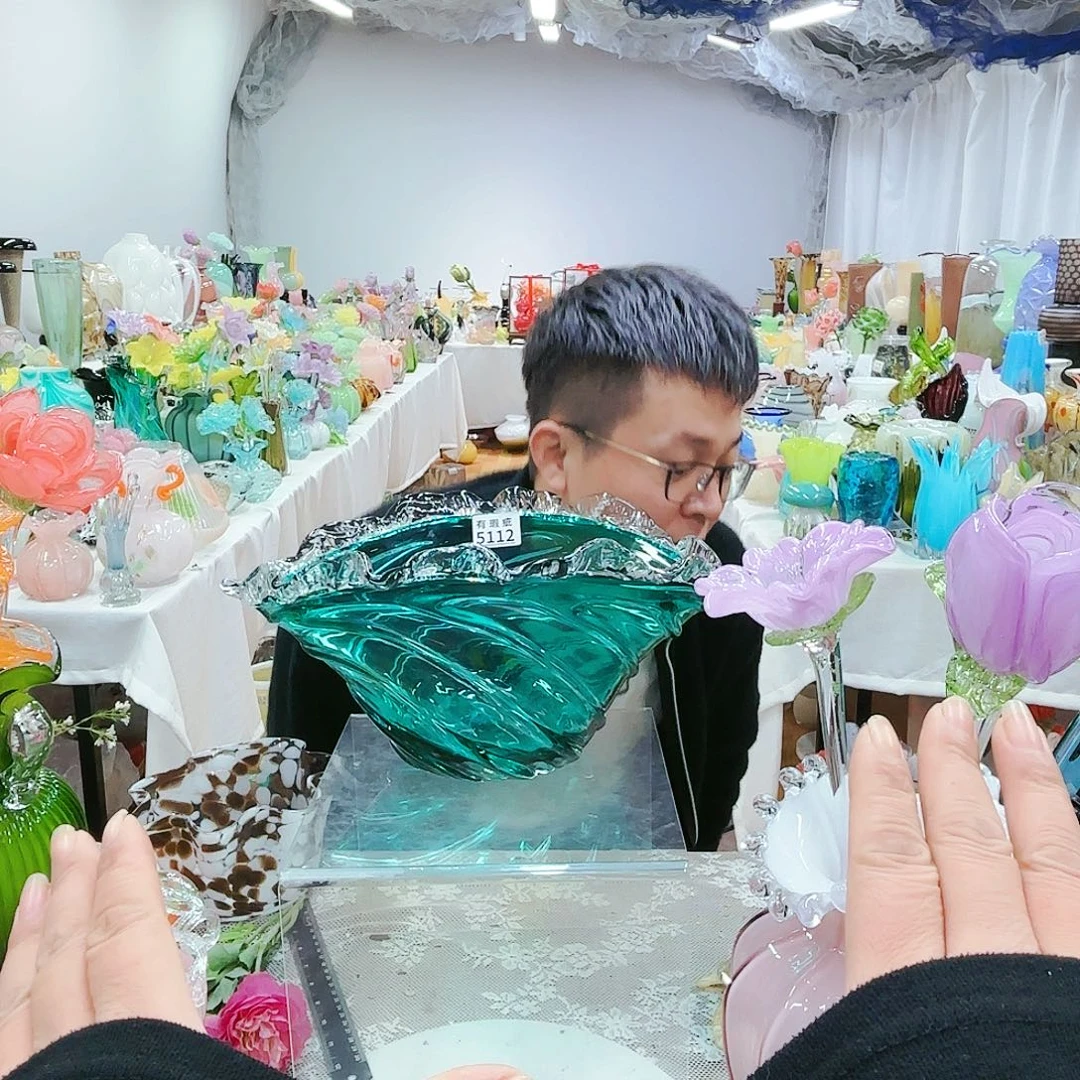 福利不退不换琉璃花瓶艺术品