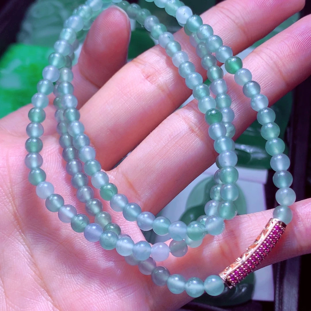 喵***y定制翡翠未镶嵌天然