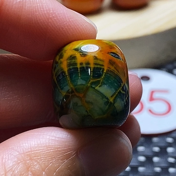 雄***鹰玛瑙/玉髓未镶嵌颈饰