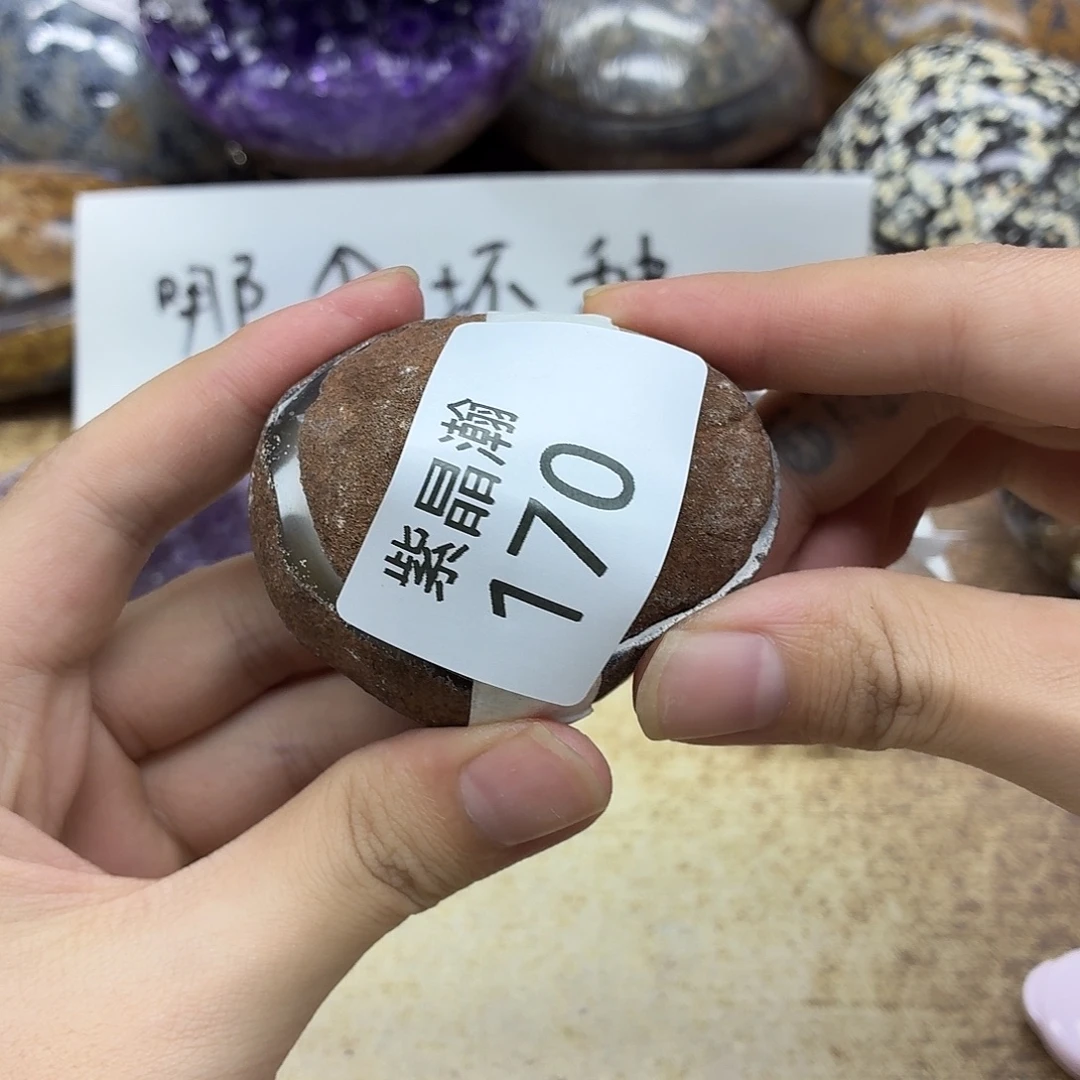 未镶嵌水晶大型摆件（非配饰）