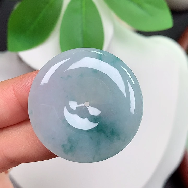 翡翠未镶嵌颈饰平安扣 35.6x6.5mm