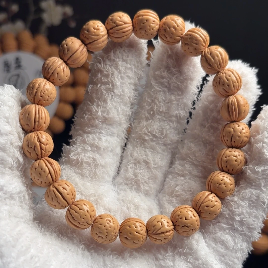 桃核吊坠11+东北野生奶豆