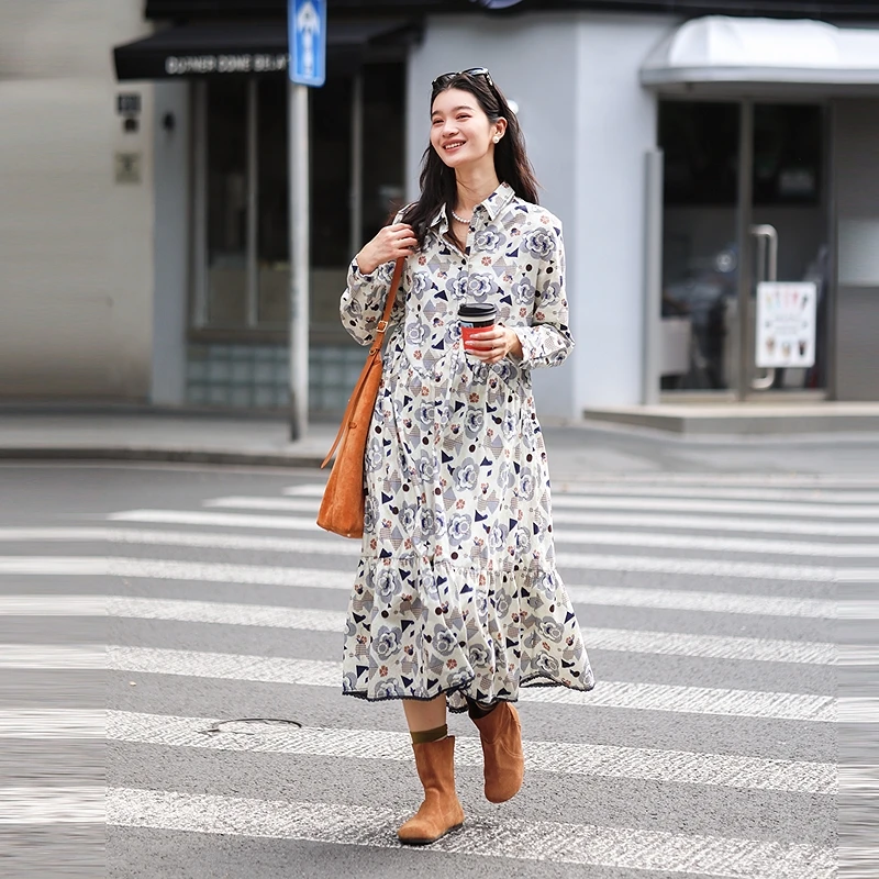 绽放旅行女装524朵/设计感印花分割半开襟小翻领文艺长袖连衣裙秋