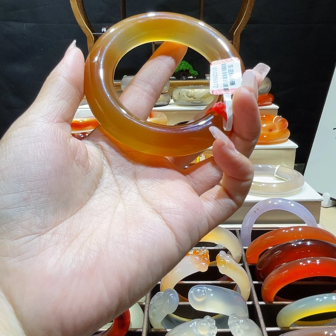 玛瑙/玉髓未镶嵌手镯