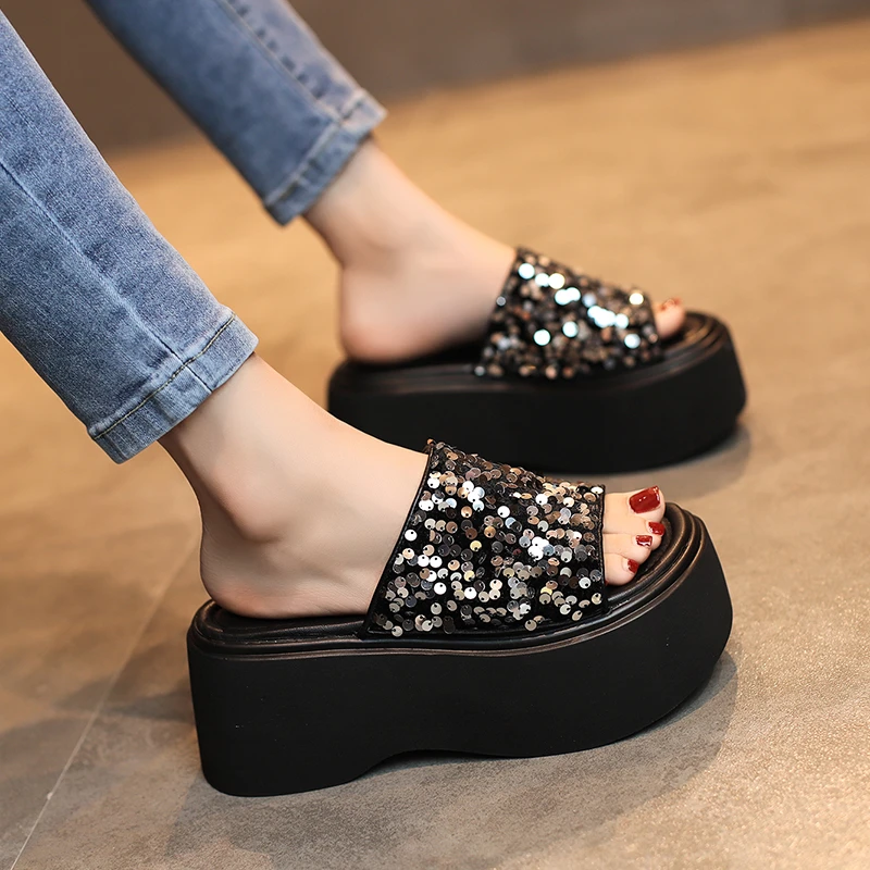 厚底坡跟拖鞋女2025新款夏季外穿时尚增高凉鞋女款松糕亮片凉拖