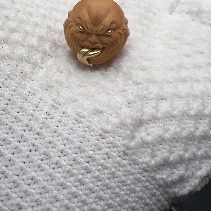 猴头核桃手串，舔僧镶嵌