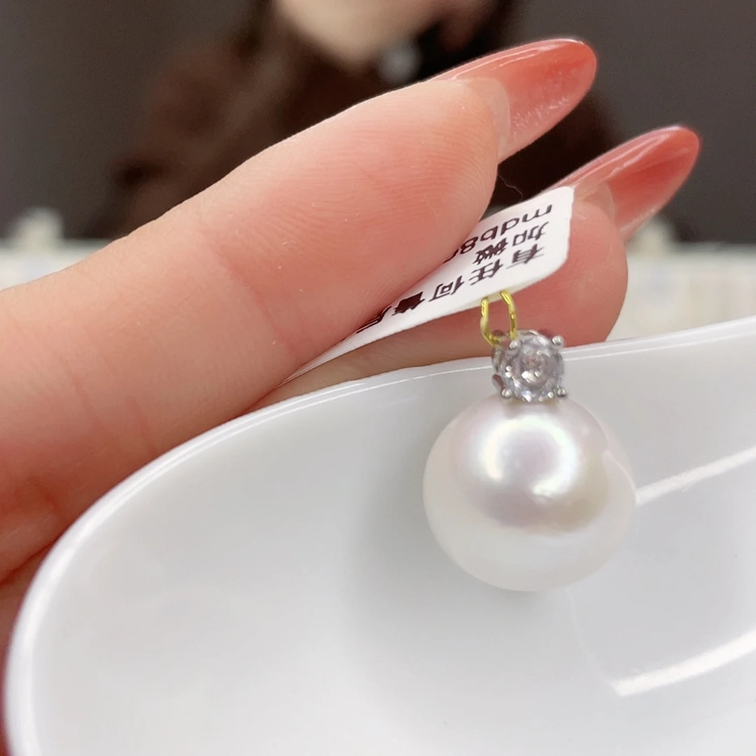 淡水珍珠吊坠(赠链)未镶嵌