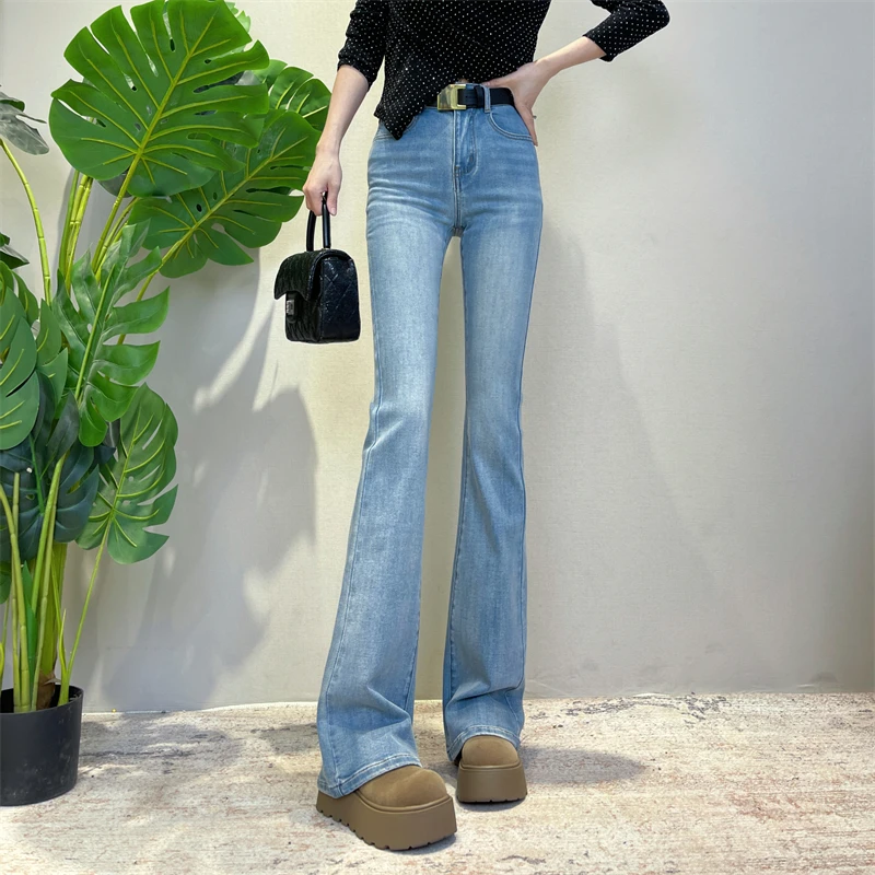夏季2025新款迪否修身微喇牛仔裤女款水洗百搭高腰显瘦喇叭裤