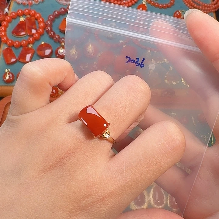 熊***儿南红玛瑙银S925镶嵌戒指