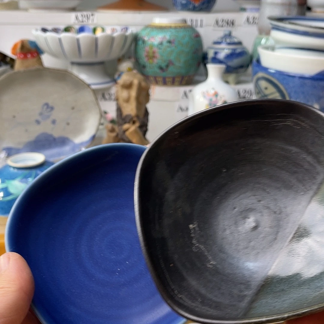 瓷片献****束哈哈哈我真的要把她打在脑