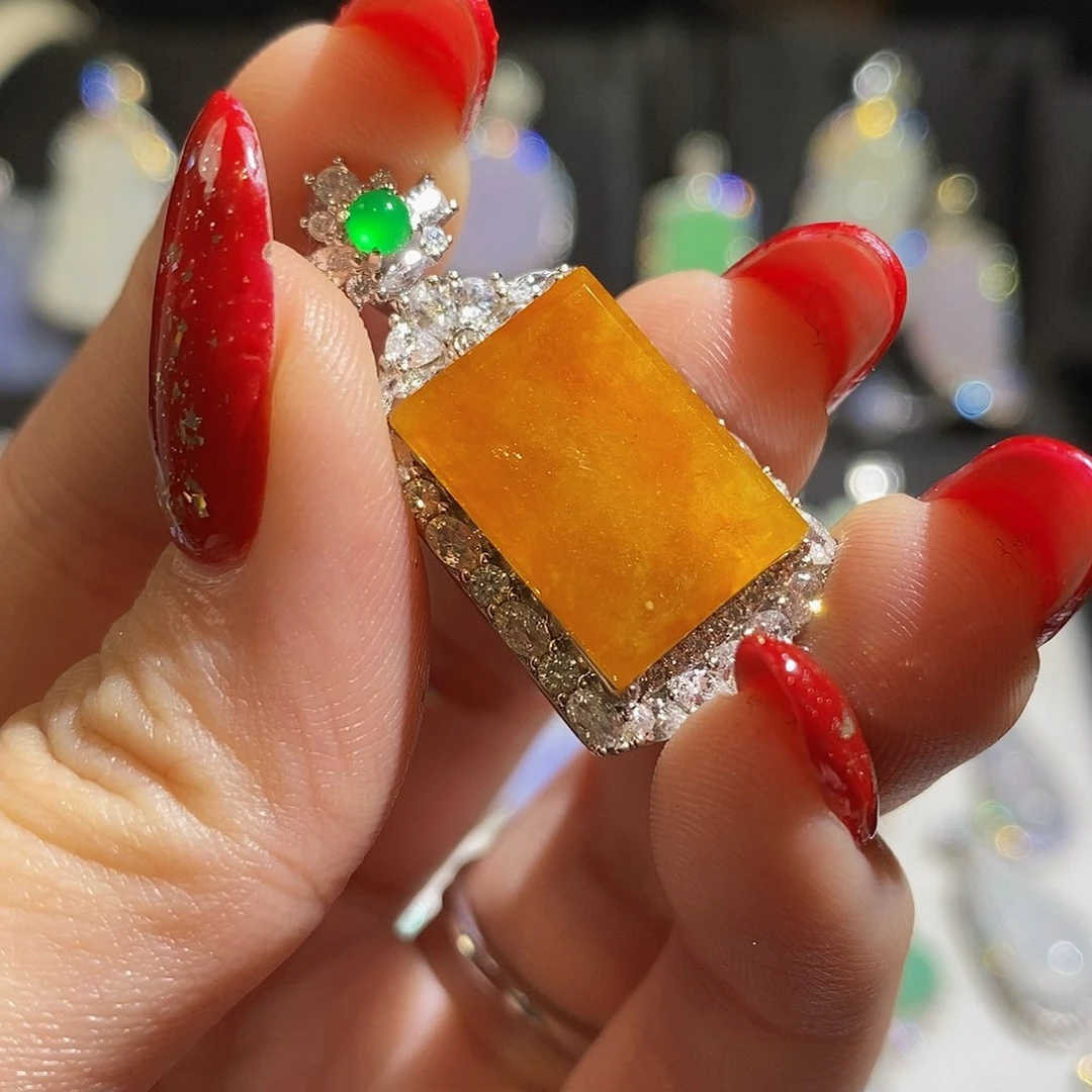 翡翠颈饰银S925镶嵌天然翡翠