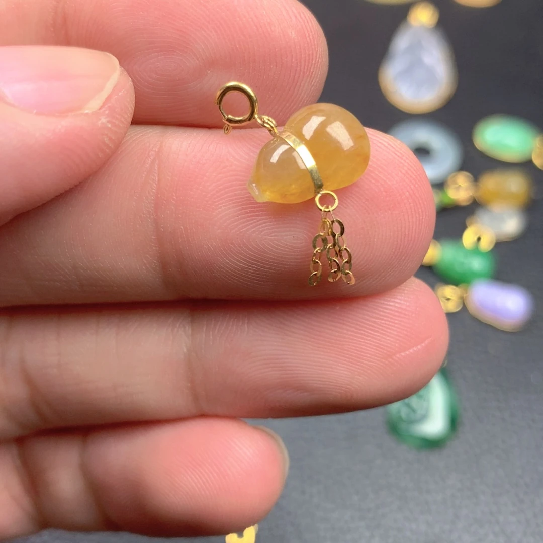 【闪购商品】颈饰18K金镶嵌翡翠翡翠