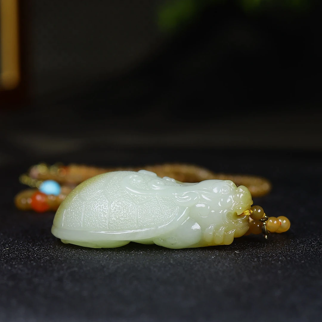 1222105和田玉糖玉龙龟挂件