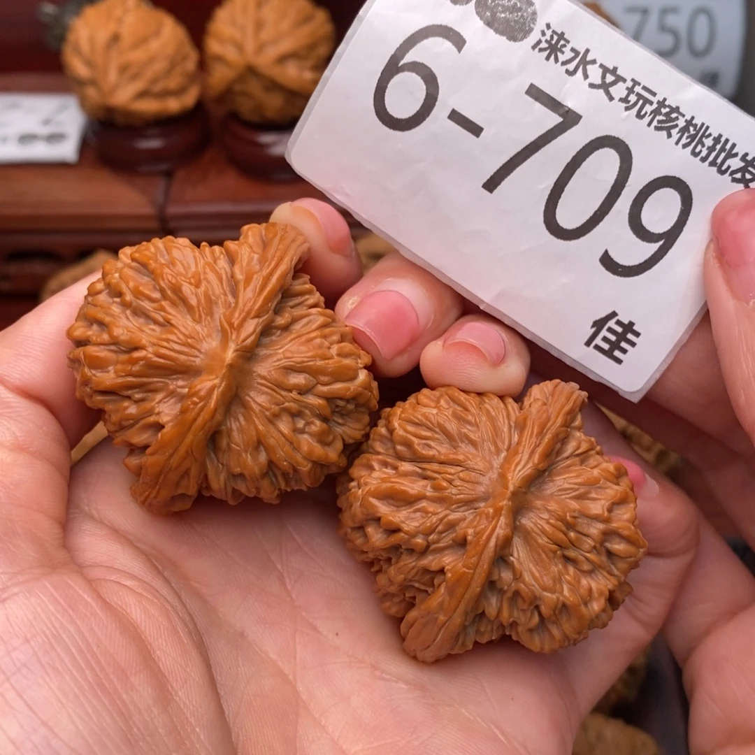 文玩核桃把件42四座楼
