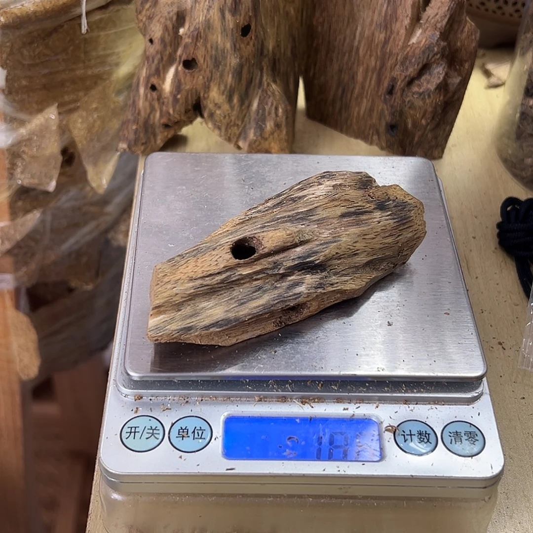 香料绿奇楠虫漏18克陆河