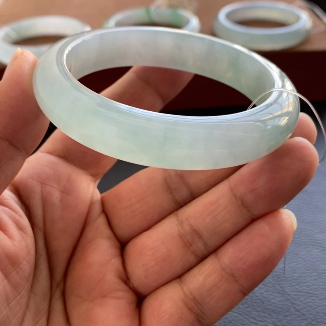 翡翠未镶嵌手镯天然翡翠手镯