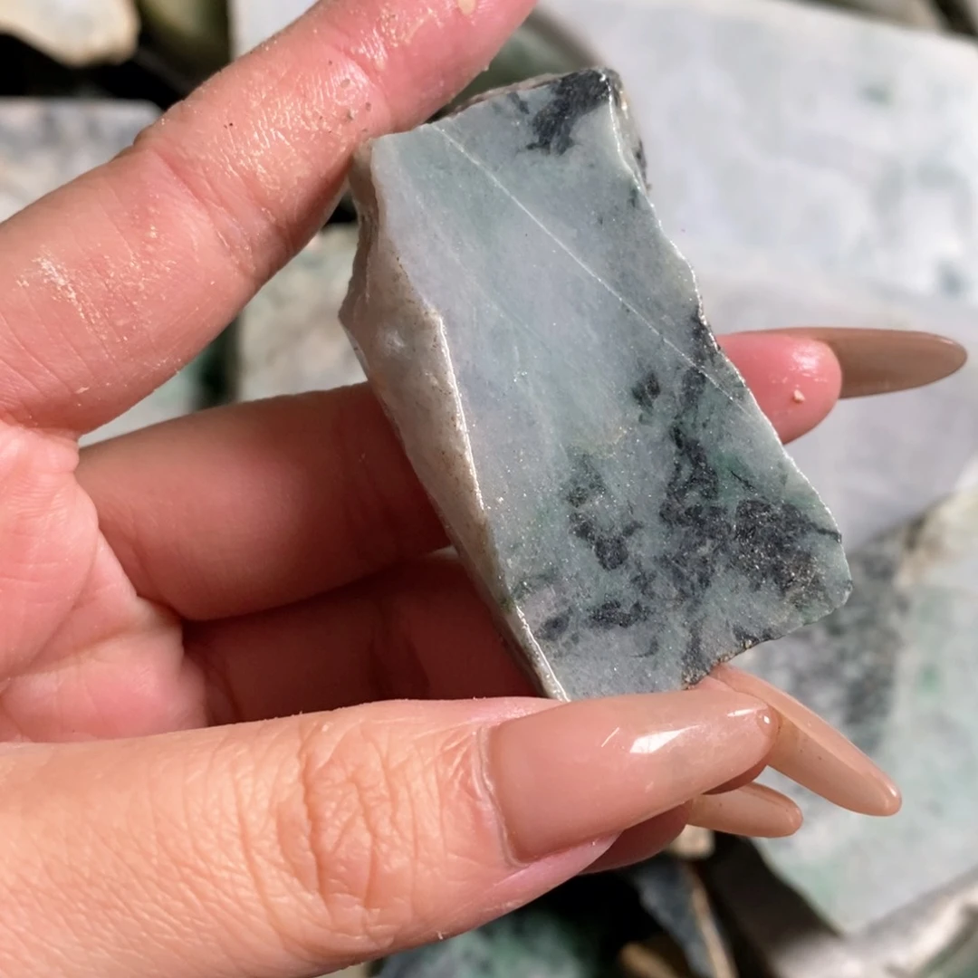 颈饰未镶嵌翡翠天然翡翠