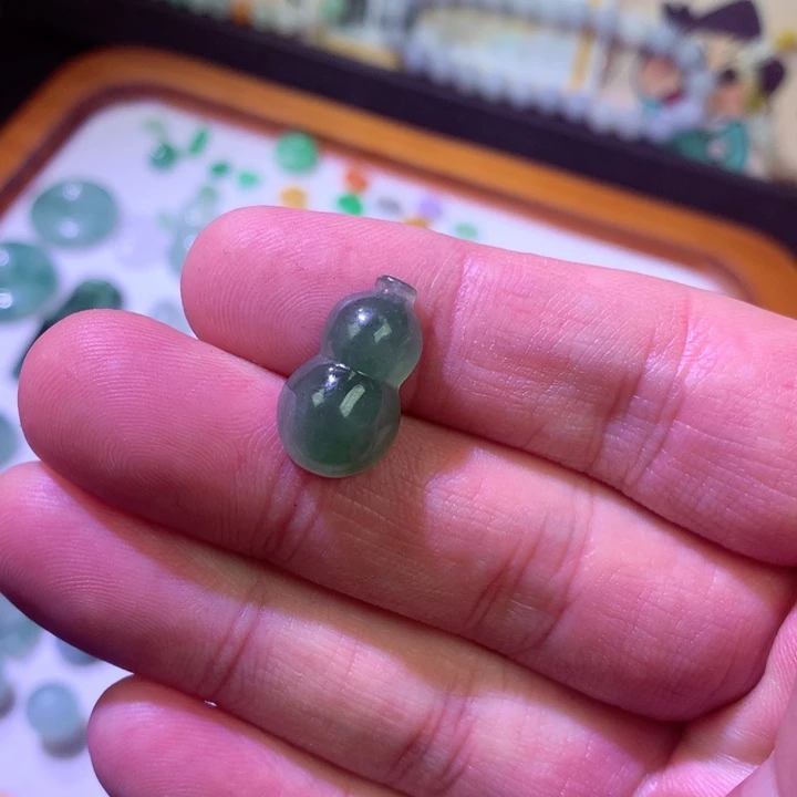 定制翡翠未镶嵌天然a货翡翠