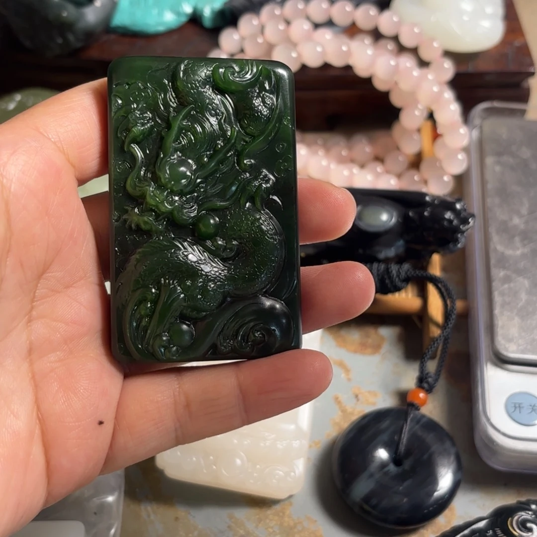 用***5和田玉未镶嵌挂件