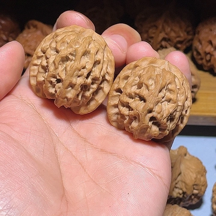 文玩核桃把件红****.35兴隆无药苹果园