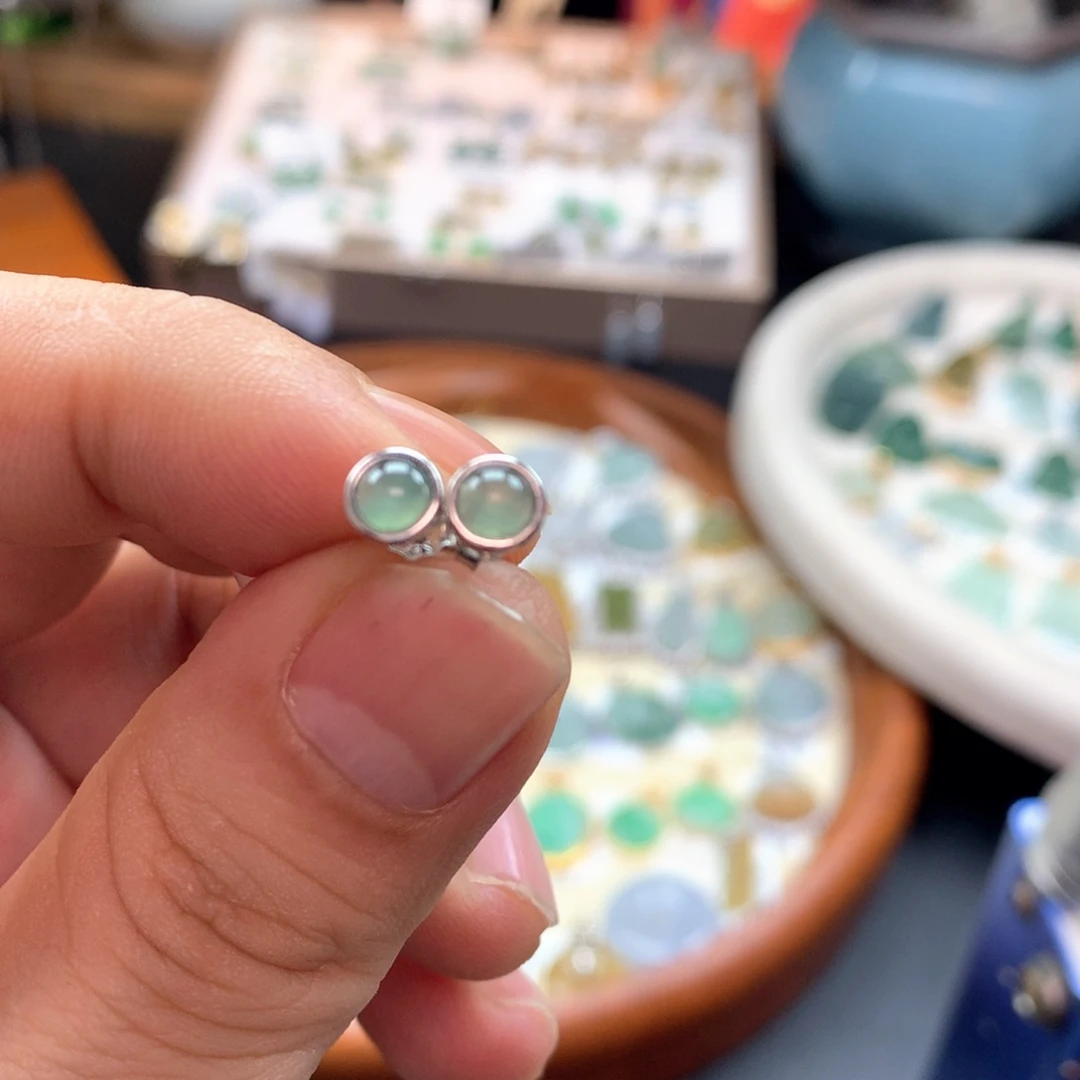 颈饰银S925镶嵌翡翠