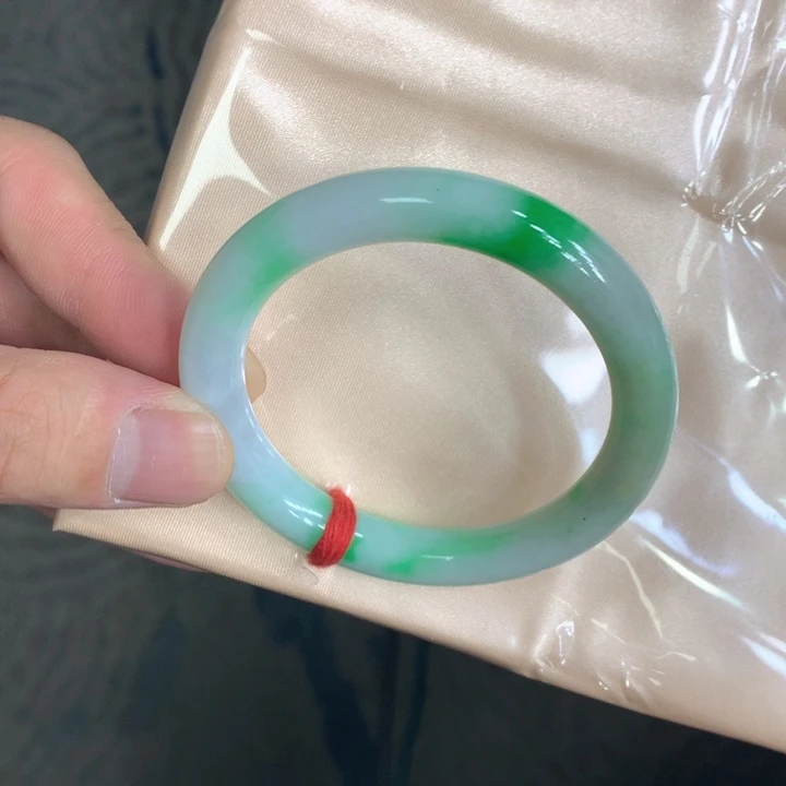 未镶嵌手镯（圆镯）翡翠翡翠