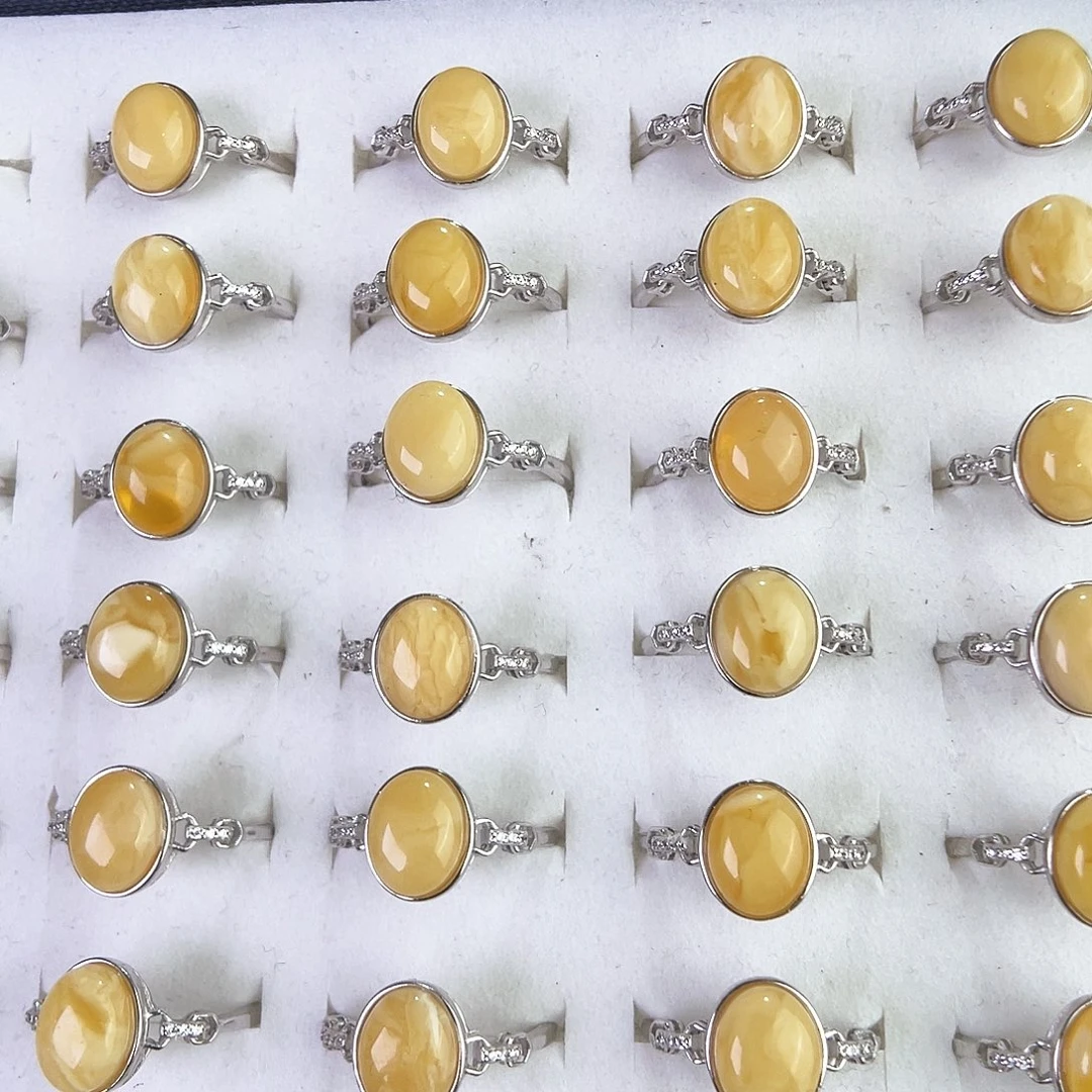 琥珀珠宝奇石未镶嵌多样性其中之一