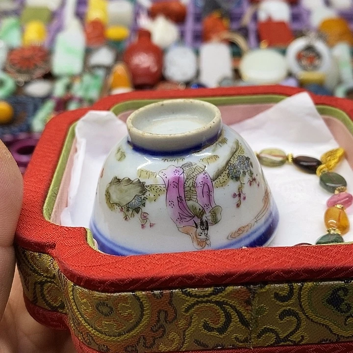 兰***儿青花手绘小主人杯子