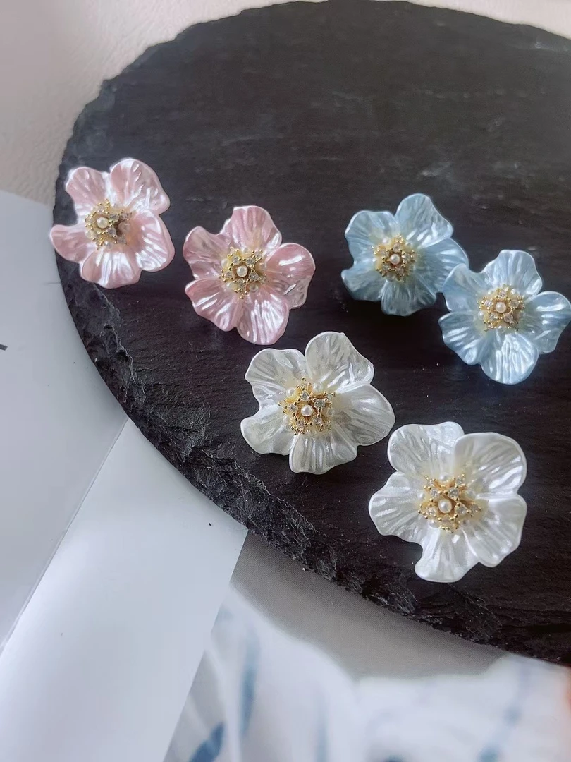 铜合金锆石耳饰 晚睡的桔梗法式复古山茶花温柔风优雅高级感耳饰