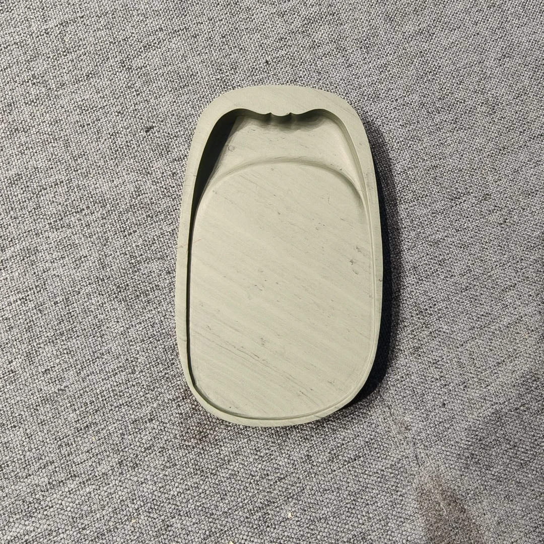 甘肃洮砚，喇嘛崖老坑鸭头绿花池砚，尺寸12.5*7.5*1.4厘米