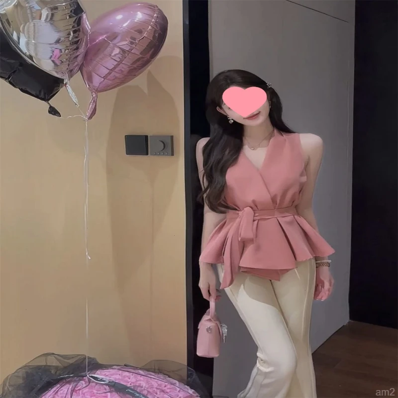 春夏新款通勤小众设计感背心修身吊带上衣洋气通勤女气质甜美别致