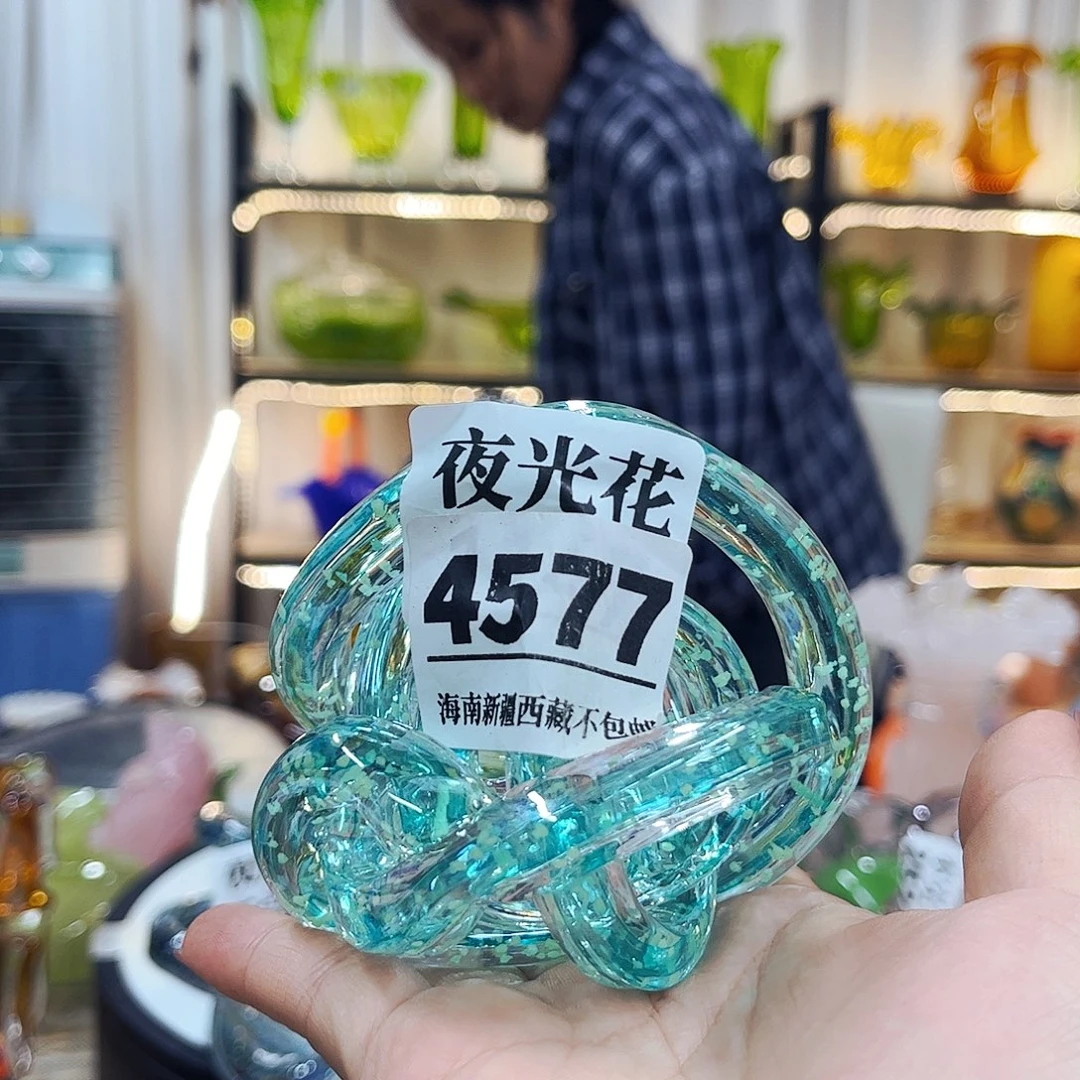 王***欢4577 夜光家悦美居琉璃花瓶福利