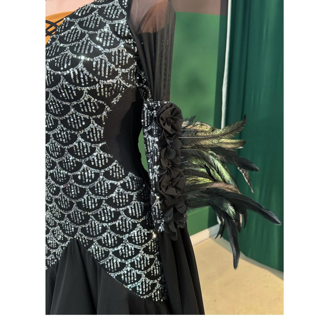 薇拉舞服银色亮片原创定制款羽毛摩登舞服袖飘