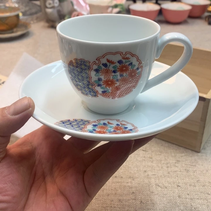 金瓷阁家的美丽瓷器