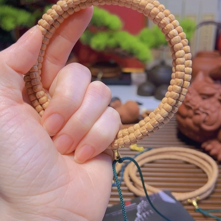 飞***鲨柏香籽/百香籽吊坠