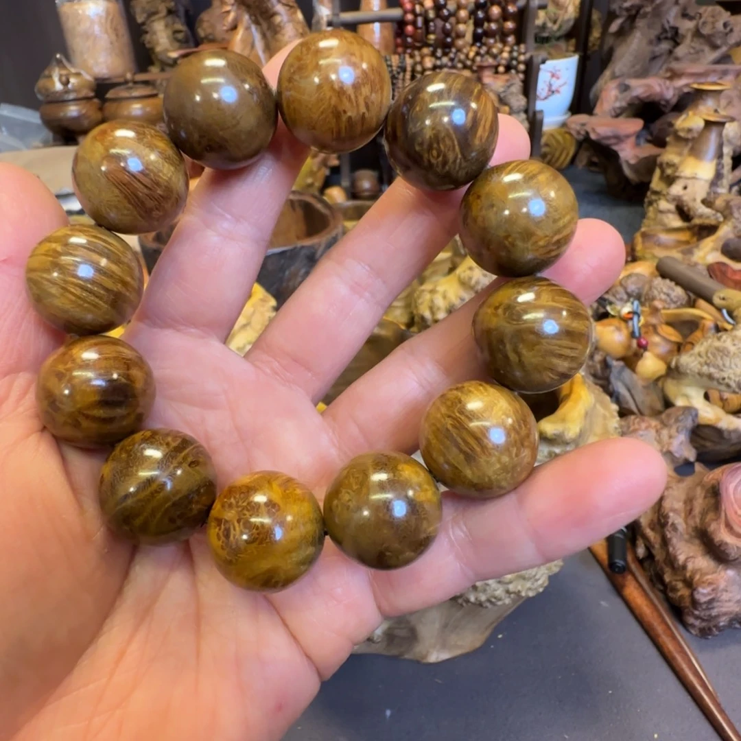 梵***罡大叶紫檀（黑酸枝木类）