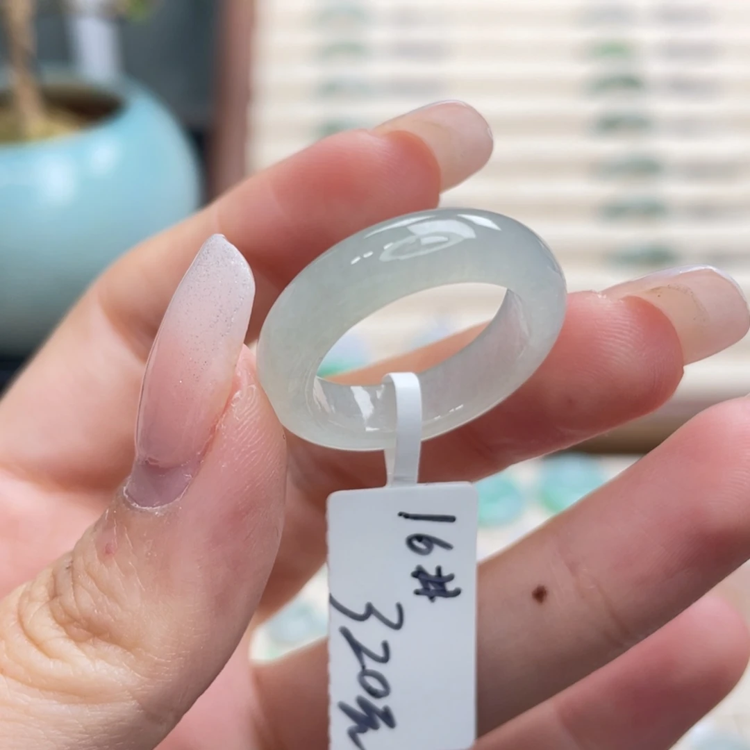 翡翠未镶嵌戒圈a45港圈16冰绿底